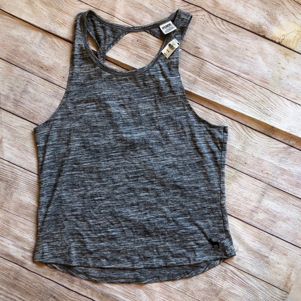 NWT VS Pink Tank‎